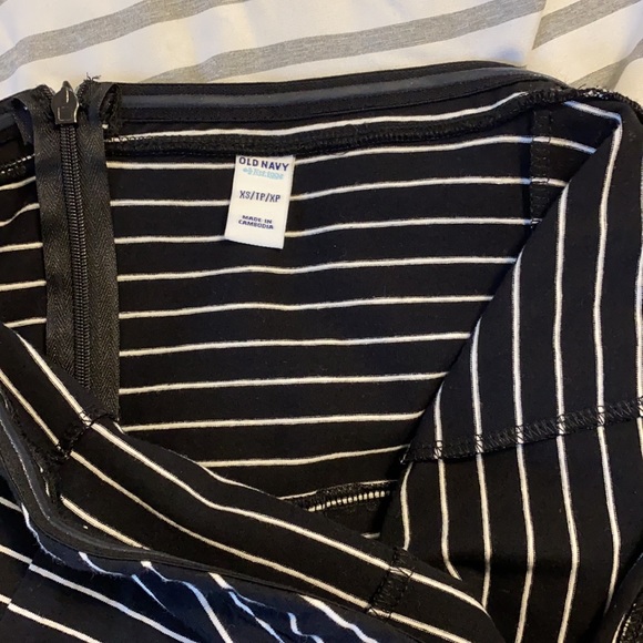 Old Navy Strapless Dress - Picture 3 of 3